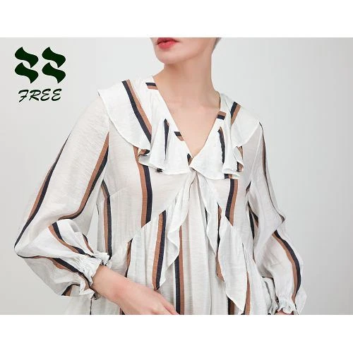 V frilly neck(002)